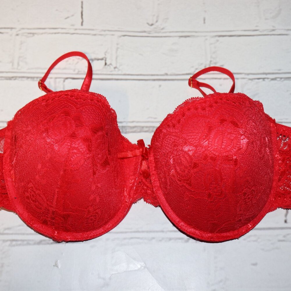 ❤️ Intéco Intimates Red Lace Bra · Size 38C
